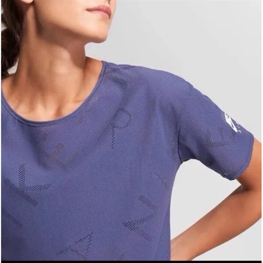 Nike Women's Top Air T-Shirt size XS running Lightweight Athletic loose fit